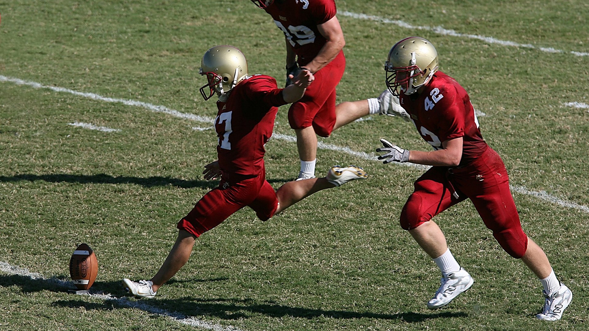 【冠军争夺战】本赛季辉煌的冠亚军对决回顾，冠军亚军季军站位图